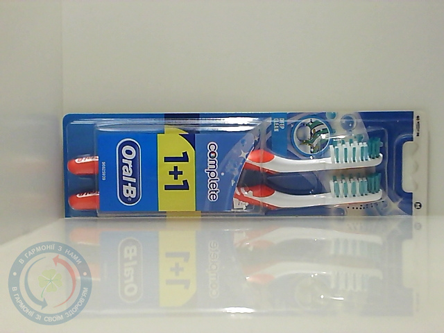 Зубна щітка Oral-B Complete 40 cер м'яка