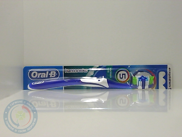 Зубна щітка Oral-B Компл.пятистороннє 40 cер.