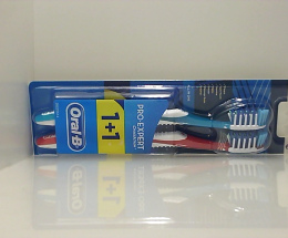 76089 Зубна щітка Oral-B Pro Expert Clinical 35 середня